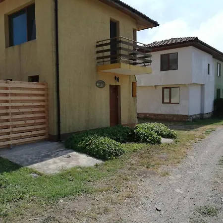 Saint George Tatil Evi *
